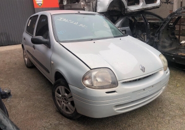 Renault Clio 2003