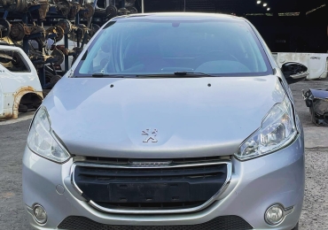 Peugeot 208 2015