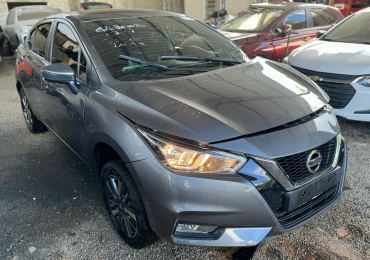 Nissan Versa 2021