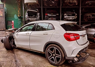 Mercedes-Benz GLA 250 2015