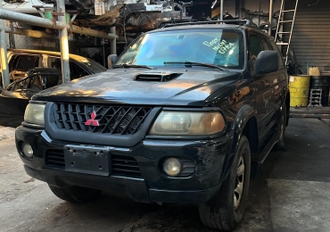 Mitsubishi Pajero 2001